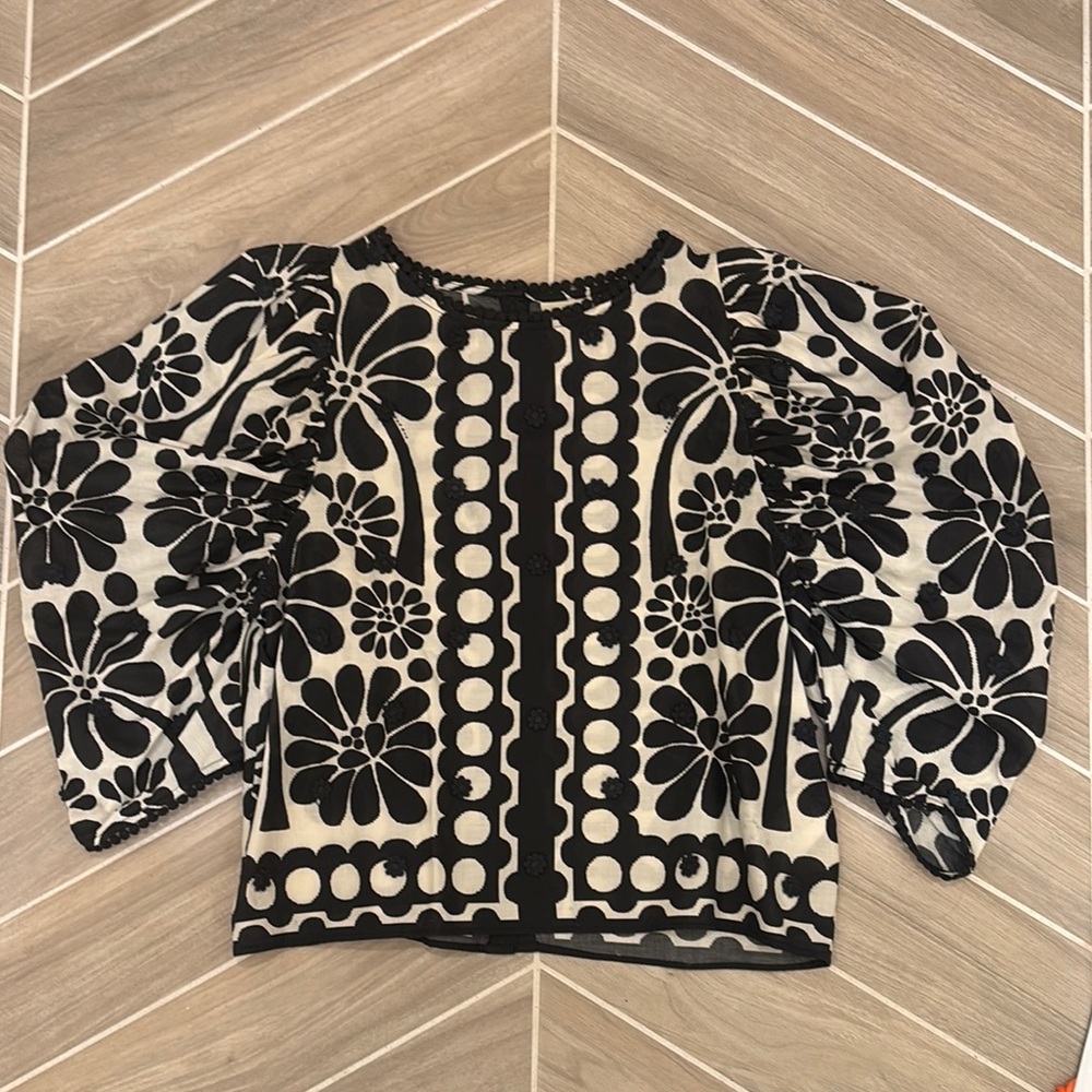 Farm Rio Floral Black and White Women's Top